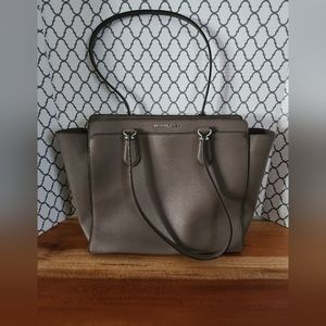 Michael Kors Dee Dee Tote